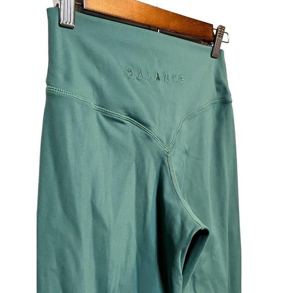 Women’s Balance Athletica OG Leggings - Picture 8 of 9